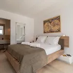 Gaia & Thalassa Orionas